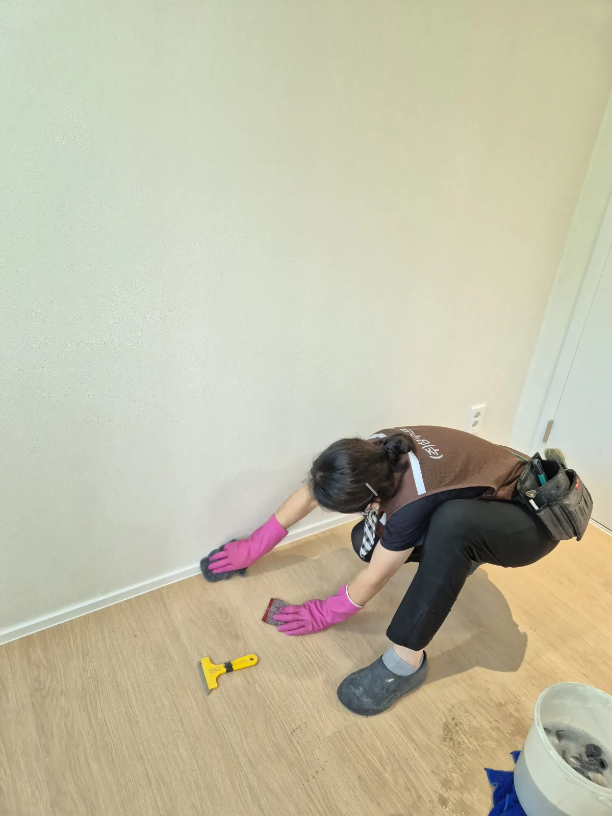 아파트입주청소 주방 줄눈 세척 사진